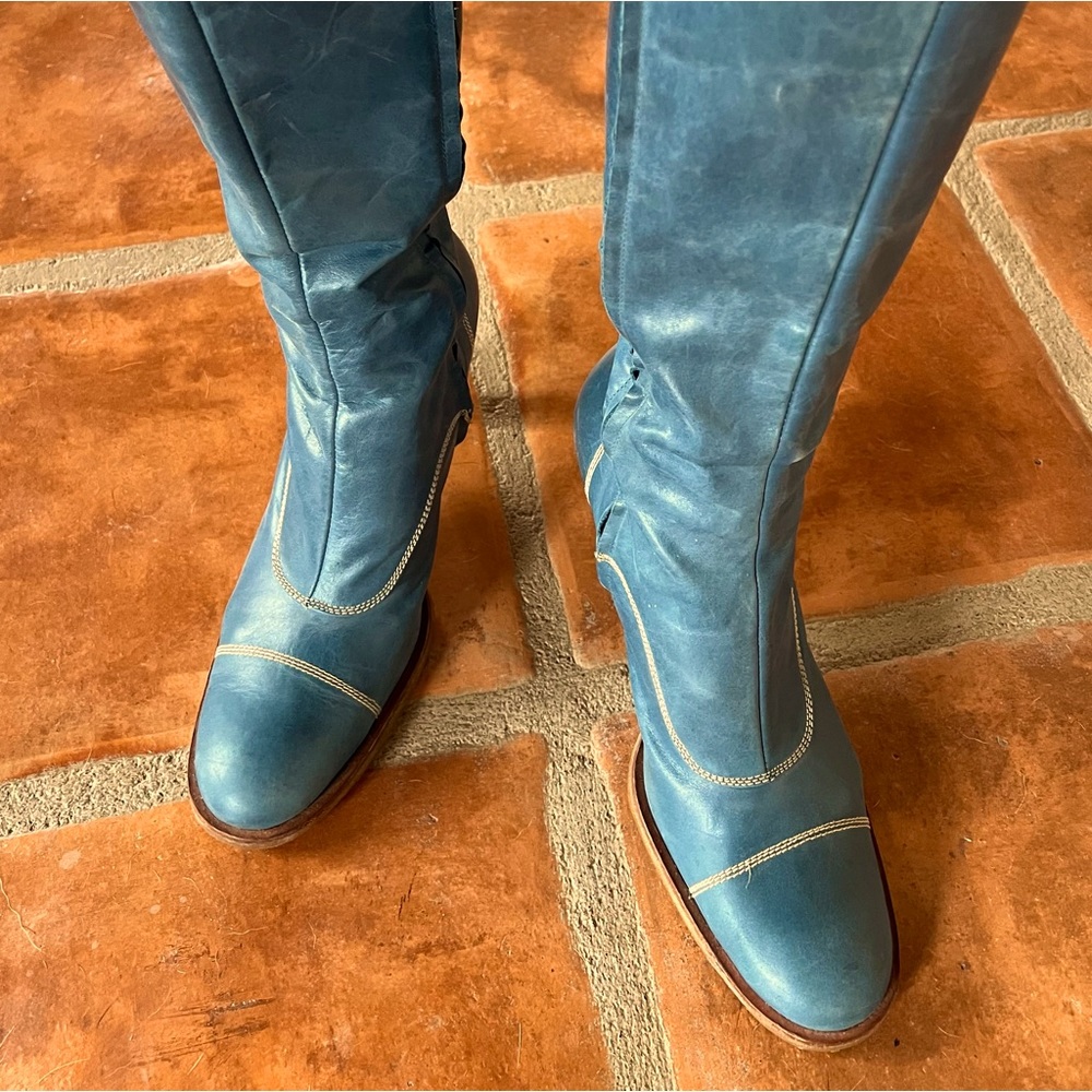 Coclico Knee High Leather Boots
